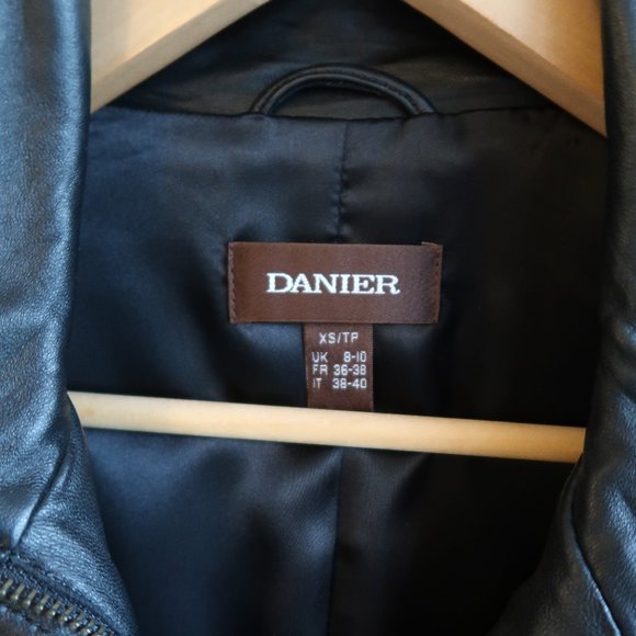 Basically New Leather Jacket - Picture 3 of 8